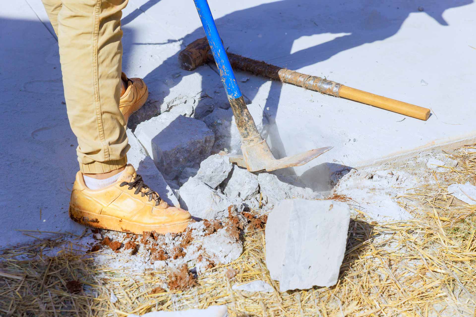 Beton Kırma ve Taşıma: Etkili ve Güvenli Yöntemler